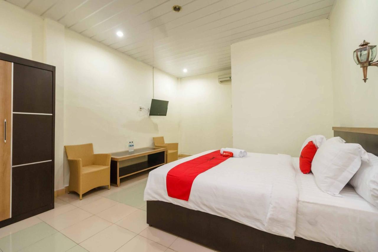 Reddoorz Plus @ Setiabudi Medan 4 Sunggal Εξωτερικό φωτογραφία